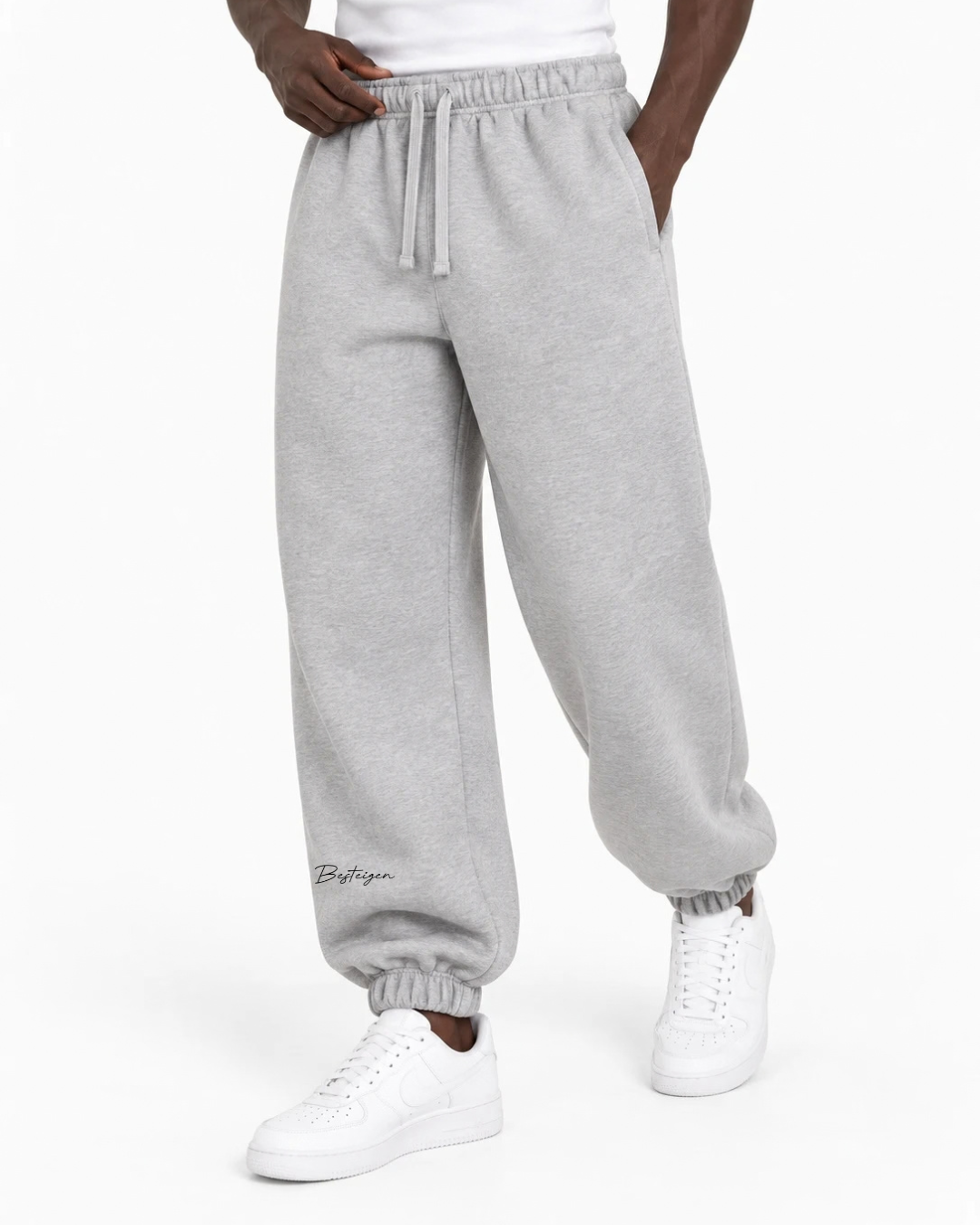 Classic Cuffed Sweatpant